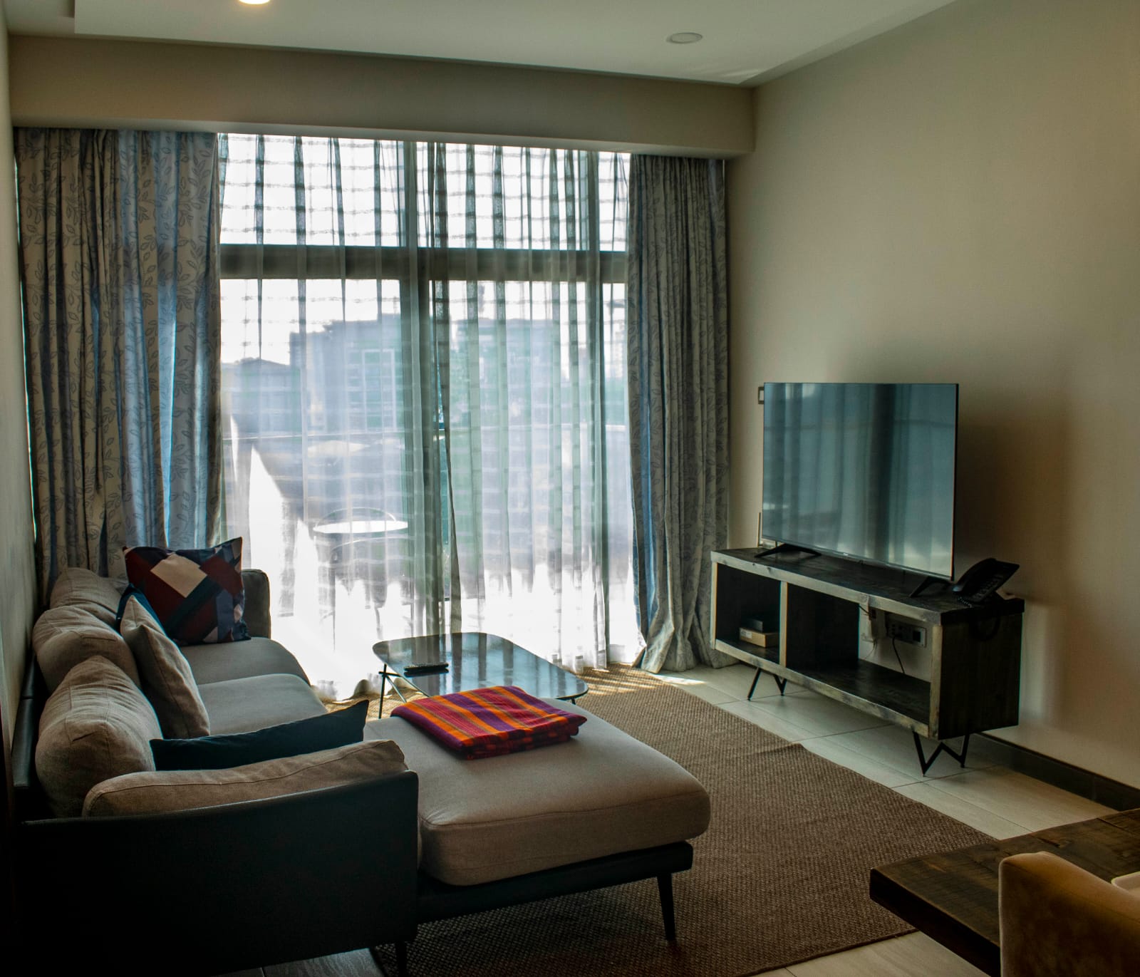 Ken's 2 Br Apt (607) Skynest Residence